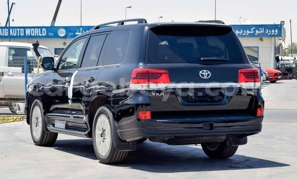 Buy New Toyota Land Cruiser Black Car in Abiy Adi in Tigray Buy New Toyota Land Cruiser Black Car in Abiy Adi in Tigray