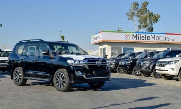 Buy New Toyota Land Cruiser Black Car in Abiy Adi in Tigray Buy New Toyota Land Cruiser Black Car in Abiy Adi in Tigray