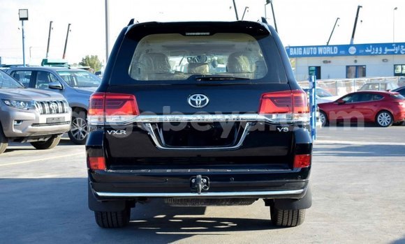 Buy New Toyota Land Cruiser Black Car in Abiy Adi in Tigray Buy New Toyota Land Cruiser Black Car in Abiy Adi in Tigray