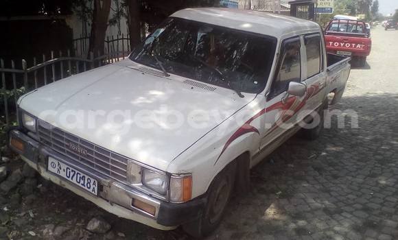 Buy Used Toyota Hilux White Car in Addis–Ababa in Ethiopia Buy Used Toyota Hilux White Car in Addis–Ababa in Ethiopia