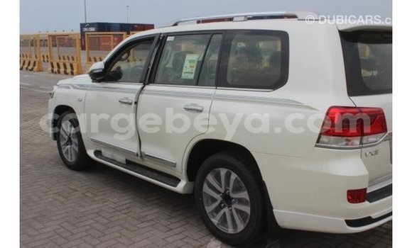 Buy Import Toyota Land Cruiser White Car in Import - Dubai in Ethiopia Buy Import Toyota Land Cruiser White Car in Import - Dubai in Ethiopia