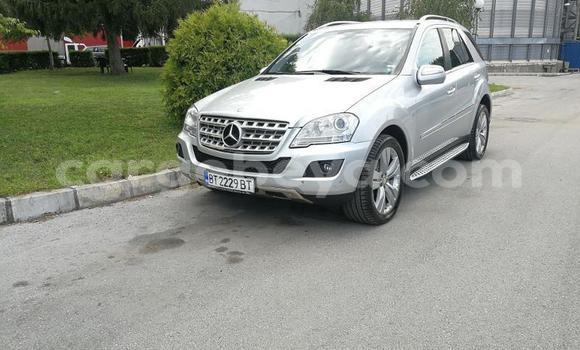 Buy Used Mercedes-Benz ML–Class Silver Car in Addis–Ababa in Ethiopia Buy Used Mercedes-Benz ML–Class Silver Car in Addis–Ababa in Ethiopia