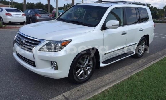 Buy Used Lexus LX 570 White Car in Addis–Ababa in Ethiopia Buy Used Lexus LX 570 White Car in Addis–Ababa in Ethiopia