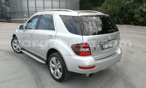 Buy Used Mercedes-Benz ML–Class Silver Car in Addis–Ababa in Ethiopia Buy Used Mercedes-Benz ML–Class Silver Car in Addis–Ababa in Ethiopia