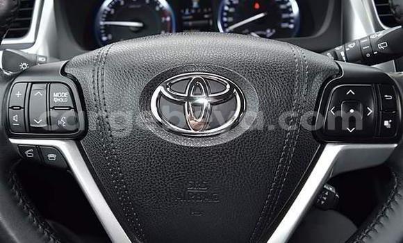 Buy Used Toyota Highlander Red Car in Addis–Ababa in Ethiopia Buy Used Toyota Highlander Red Car in Addis–Ababa in Ethiopia