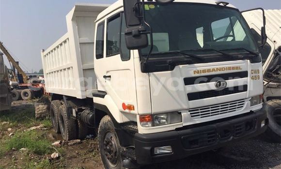Buy Used Nissan UD White Truck in Addis–Ababa in Ethiopia Buy Used Nissan UD White Truck in Addis–Ababa in Ethiopia