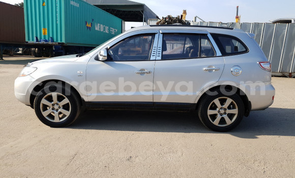 Buy Used Hyundai Santa Fe Silver Car in Abiy Adi in Tigray Buy Used Hyundai Santa Fe Silver Car in Abiy Adi in Tigray