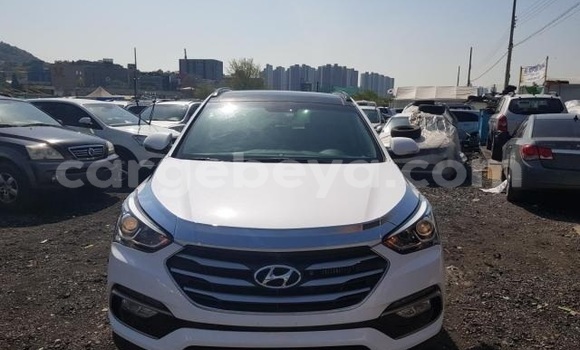 Buy Used Hyundai Santa Fe White Car in Abiy Adi in Tigray Buy Used Hyundai Santa Fe White Car in Abiy Adi in Tigray