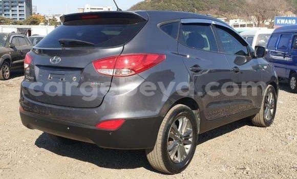 Buy Used Hyundai Tucson Silver Car in Abiy Adi in Tigray Buy Used Hyundai Tucson Silver Car in Abiy Adi in Tigray
