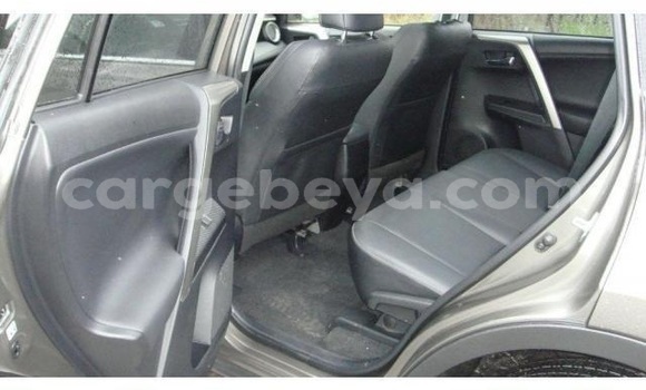 Buy Used Toyota RAV4 Brown Car in Abiy Adi in Tigray Buy Used Toyota RAV4 Brown Car in Abiy Adi in Tigray