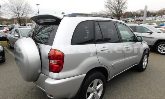 Buy Used Toyota RAV4 Silver Car in Abiy Adi in Tigray Buy Used Toyota RAV4 Silver Car in Abiy Adi in Tigray