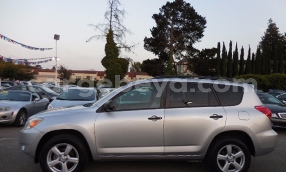 Buy Used Toyota RAV4 Silver Car in Abiy Adi in Tigray Buy Used Toyota RAV4 Silver Car in Abiy Adi in Tigray