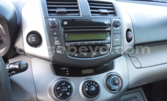 Buy Used Toyota RAV4 Silver Car in Abiy Adi in Tigray Buy Used Toyota RAV4 Silver Car in Abiy Adi in Tigray
