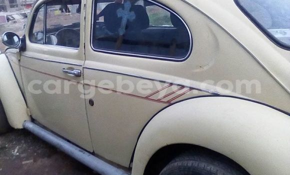 Buy Used Volkswagen Beetle White Car in Addis–Ababa in Ethiopia