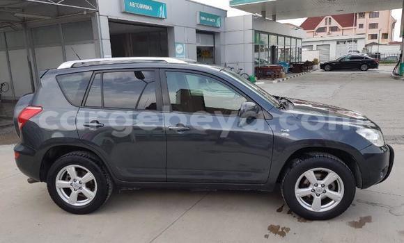 Buy Used Toyota RAV4 Black Car in Addis–Ababa in Ethiopia Buy Used Toyota RAV4 Black Car in Addis–Ababa in Ethiopia