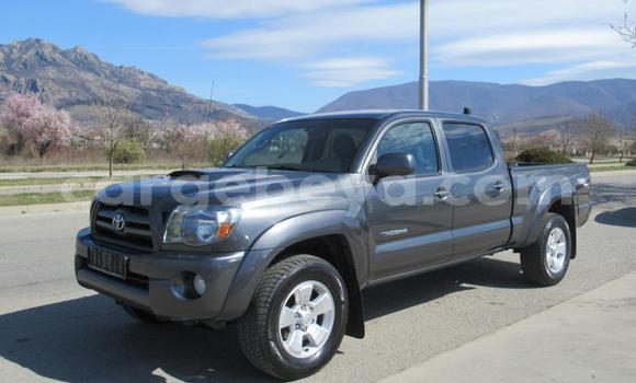 Buy Used Toyota Tacoma Beige Car in Addis–Ababa in Ethiopia Buy Used Toyota Tacoma Beige Car in Addis–Ababa in Ethiopia