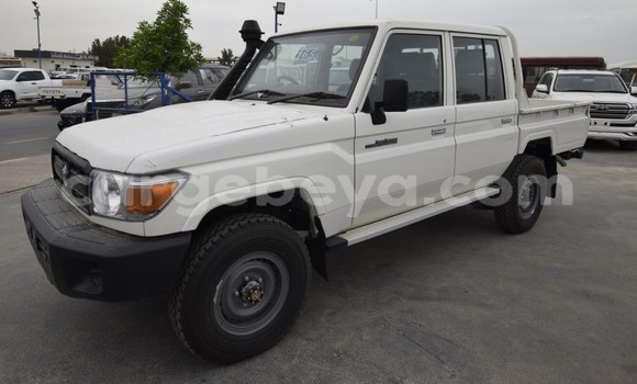 Buy New Toyota Land Cruiser White Car in Abiy Adi in Tigray Buy New Toyota Land Cruiser White Car in Abiy Adi in Tigray