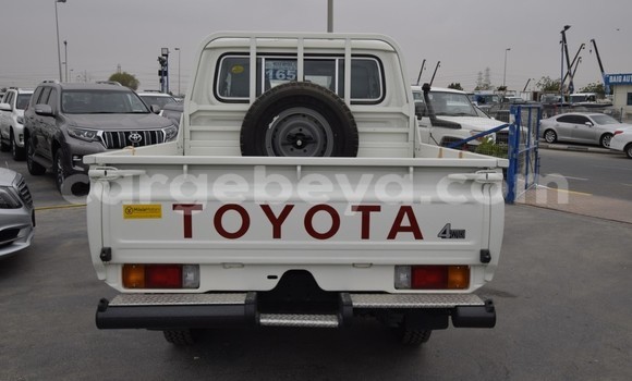 Buy New Toyota Land Cruiser White Car in Abiy Adi in Tigray Buy New Toyota Land Cruiser White Car in Abiy Adi in Tigray