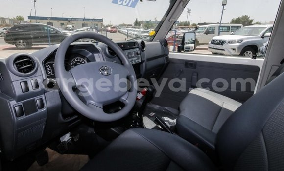 Buy New Toyota Land Cruiser White Car in Abiy Adi in Tigray Buy New Toyota Land Cruiser White Car in Abiy Adi in Tigray