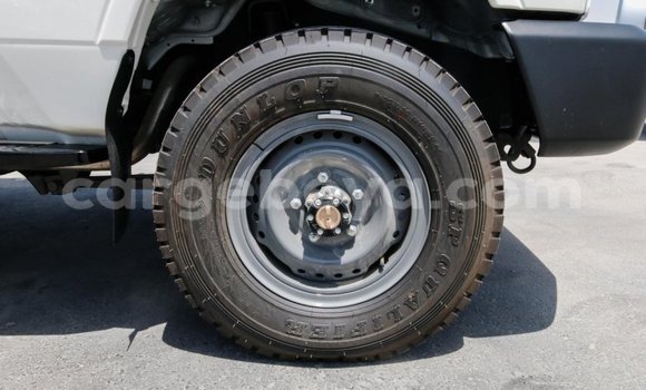 Buy New Toyota Land Cruiser White Car in Abiy Adi in Tigray Buy New Toyota Land Cruiser White Car in Abiy Adi in Tigray