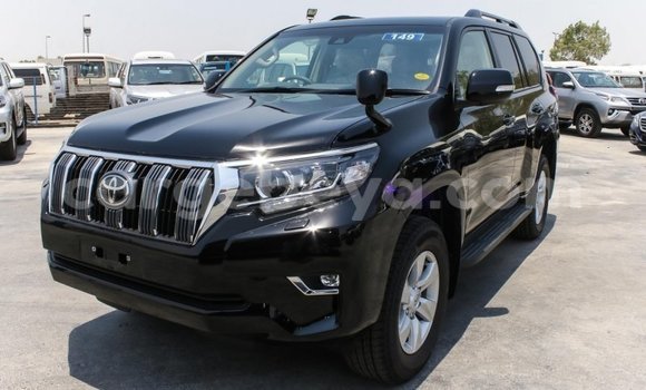 Haaraa Toyota Prado Black Makiinaa iti Abiy Adi keessatti Tigray keessatti Haaraa Toyota Prado Black Makiinaa iti Abiy Adi keessatti Tigray keessatti