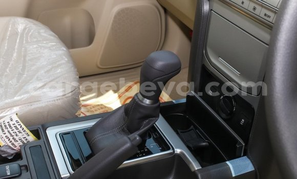 Haaraa Toyota Prado Black Makiinaa iti Abiy Adi keessatti Tigray keessatti Haaraa Toyota Prado Black Makiinaa iti Abiy Adi keessatti Tigray keessatti