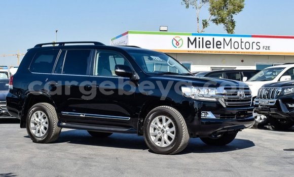 Haaraa Toyota Land Cruiser Black Makiinaa iti Abiy Adi keessatti Tigray keessatti Haaraa Toyota Land Cruiser Black Makiinaa iti Abiy Adi keessatti Tigray keessatti