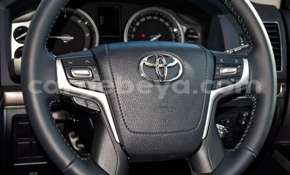 Haaraa Toyota Land Cruiser Black Makiinaa iti Abiy Adi keessatti Tigray keessatti Haaraa Toyota Land Cruiser Black Makiinaa iti Abiy Adi keessatti Tigray keessatti