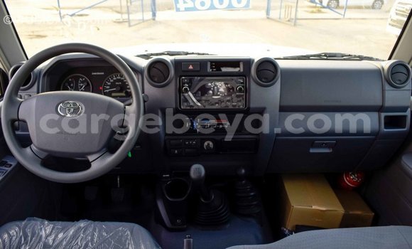 Buy Import Toyota Land Cruiser White Car in Import - Dubai in Ethiopia Buy Import Toyota Land Cruiser White Car in Import - Dubai in Ethiopia