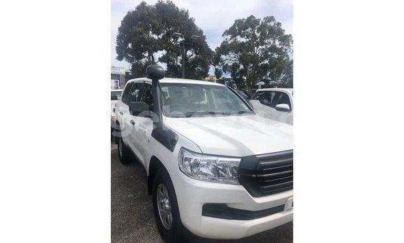 Buy Import Toyota Land Cruiser Black Car in Import - Dubai in Ethiopia Buy Import Toyota Land Cruiser Black Car in Import - Dubai in Ethiopia
