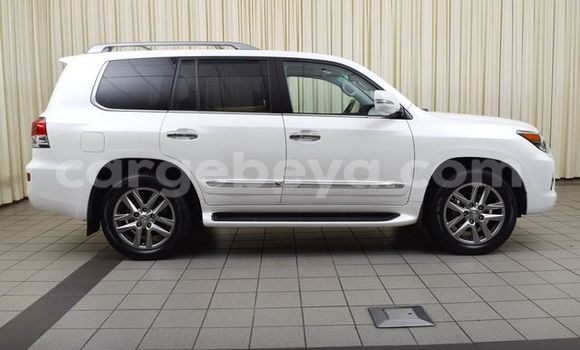 Buy Used Lexus LX 570 White Car in Addis–Ababa in Ethiopia Buy Used Lexus LX 570 White Car in Addis–Ababa in Ethiopia