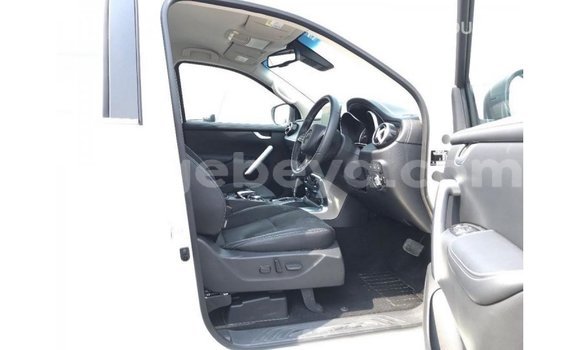 ይግዙ Imported Mercedes-Benz 250 ነጭ መኪና በ Import - Dubai በ ኢትዮጵያ ይግዙ Imported Mercedes-Benz 250 ነጭ መኪና በ Import - Dubai በ ኢትዮጵያ