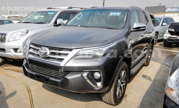 ይግዙ Imported Toyota Fortuner ሌላ መኪና በ Import - Dubai በ ኢትዮጵያ ይግዙ Imported Toyota Fortuner ሌላ መኪና በ Import - Dubai በ ኢትዮጵያ