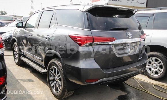 ይግዙ Imported Toyota Fortuner ሌላ መኪና በ Import - Dubai በ ኢትዮጵያ ይግዙ Imported Toyota Fortuner ሌላ መኪና በ Import - Dubai በ ኢትዮጵያ