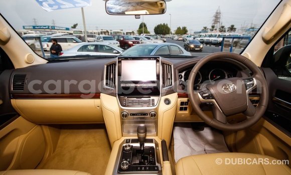 Buy Import Toyota Land Cruiser White Car in Import - Dubai in Ethiopia Buy Import Toyota Land Cruiser White Car in Import - Dubai in Ethiopia