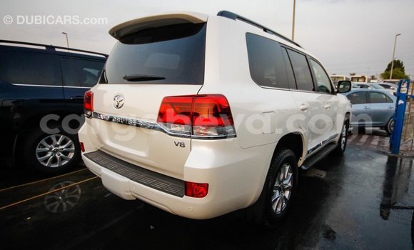 Buy Import Toyota Land Cruiser White Car in Import - Dubai in Ethiopia Buy Import Toyota Land Cruiser White Car in Import - Dubai in Ethiopia
