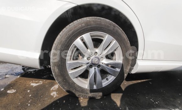 ይግዙ Imported Mercedes-Benz 200 ነጭ መኪና በ Import - Dubai በ ኢትዮጵያ ይግዙ Imported Mercedes-Benz 200 ነጭ መኪና በ Import - Dubai በ ኢትዮጵያ