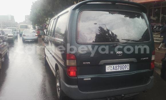 Buy Used Toyota Dolphin Green Car in Addis–Ababa in Ethiopia Buy Used Toyota Dolphin Green Car in Addis–Ababa in Ethiopia