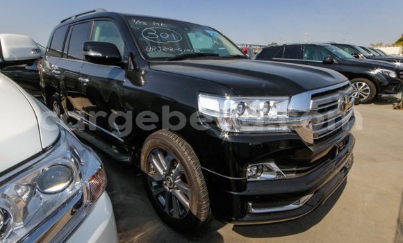 ይግዙ Imported Toyota Land Cruiser ጥቁር መኪና በ Import - Dubai በ ኢትዮጵያ ይግዙ Imported Toyota Land Cruiser ጥቁር መኪና በ Import - Dubai በ ኢትዮጵያ