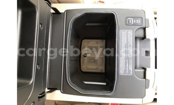 ይግዙ Imported Toyota Land Cruiser ጥቁር መኪና በ Import - Dubai በ ኢትዮጵያ ይግዙ Imported Toyota Land Cruiser ጥቁር መኪና በ Import - Dubai በ ኢትዮጵያ