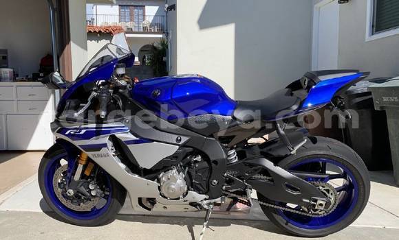 Buy New Yamaha YZF Silver Bike in Addis–Ababa in Ethiopia