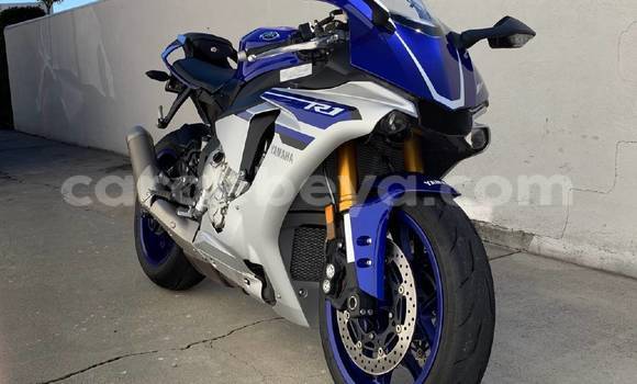 Buy New Yamaha YZF Silver Bike in Addis–Ababa in Ethiopia Buy New Yamaha YZF Silver Bike in Addis–Ababa in Ethiopia