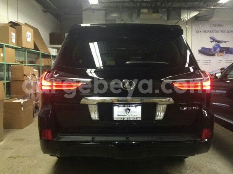 Big with watermark 2016 lx570 gulf. 4