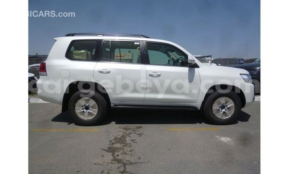 Buy Import Toyota Land Cruiser White Car in Import - Dubai in Ethiopia Buy Import Toyota Land Cruiser White Car in Import - Dubai in Ethiopia