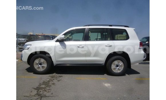 Buy Import Toyota Land Cruiser White Car in Import - Dubai in Ethiopia Buy Import Toyota Land Cruiser White Car in Import - Dubai in Ethiopia