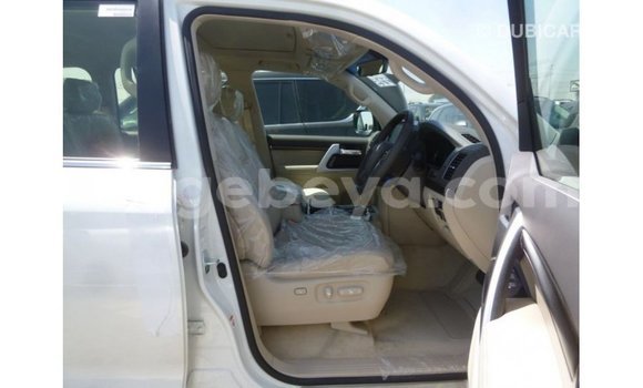 Buy Import Toyota Land Cruiser White Car in Import - Dubai in Ethiopia Buy Import Toyota Land Cruiser White Car in Import - Dubai in Ethiopia