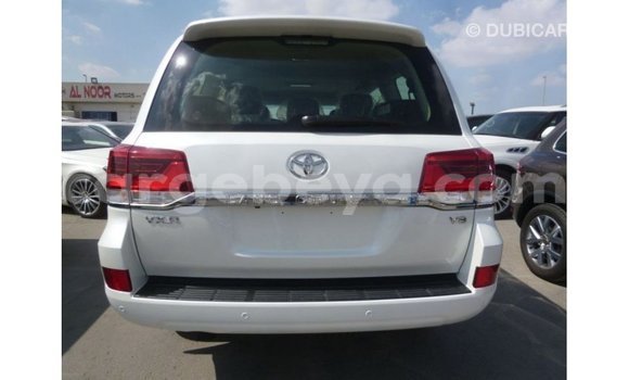 Buy Import Toyota Land Cruiser White Car in Import - Dubai in Ethiopia Buy Import Toyota Land Cruiser White Car in Import - Dubai in Ethiopia