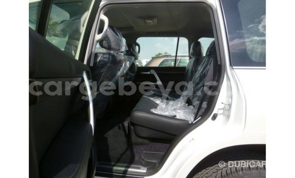 Buy Import Toyota Land Cruiser White Car in Import - Dubai in Ethiopia Buy Import Toyota Land Cruiser White Car in Import - Dubai in Ethiopia