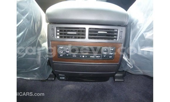 Buy Import Toyota Land Cruiser White Car in Import - Dubai in Ethiopia Buy Import Toyota Land Cruiser White Car in Import - Dubai in Ethiopia