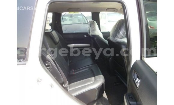 Buy Import Nissan Evalia White Truck in Import - Dubai in Ethiopia Buy Import Nissan Evalia White Truck in Import - Dubai in Ethiopia